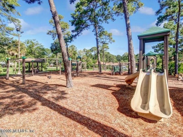 2170 THE WOODS Drive E, Jacksonville, FL 32246