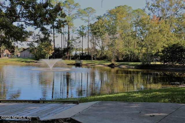 2170 THE WOODS Drive E, Jacksonville, FL 32246