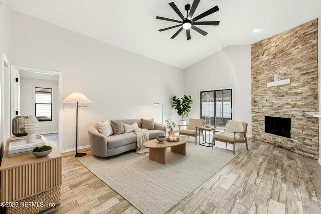 2170 THE WOODS Drive E, Jacksonville, FL 32246