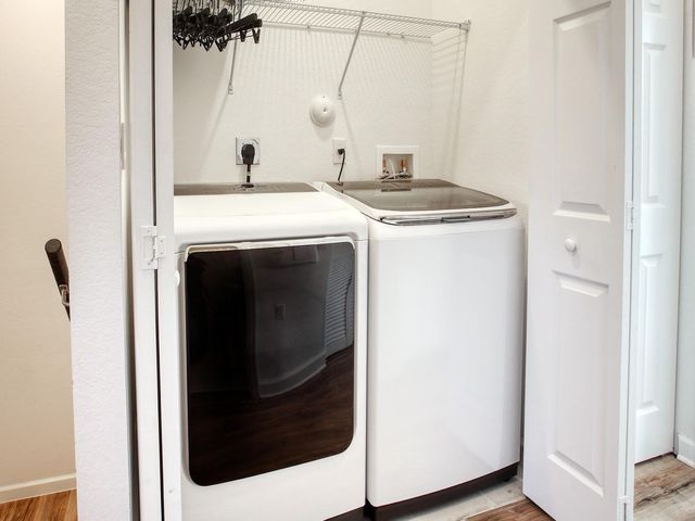 4733 Santa Cruz Way, Davie, FL 33314