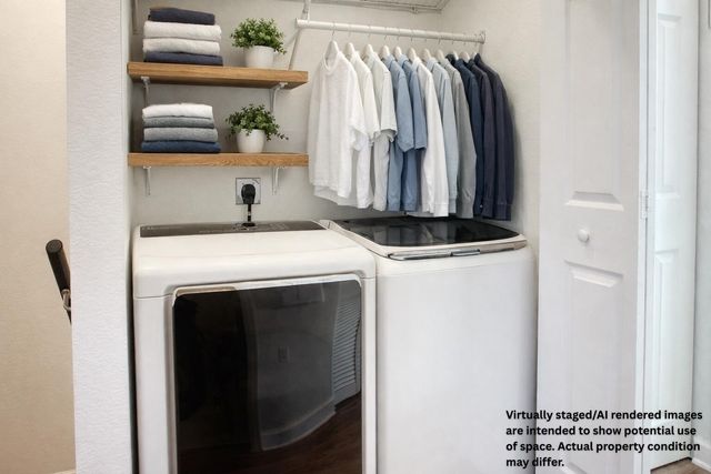 4733 Santa Cruz Way, Davie, FL 33314