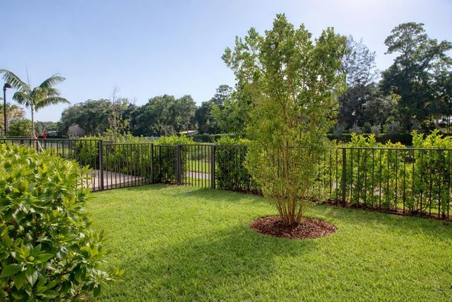 4733 Santa Cruz Way, Davie, FL 33314