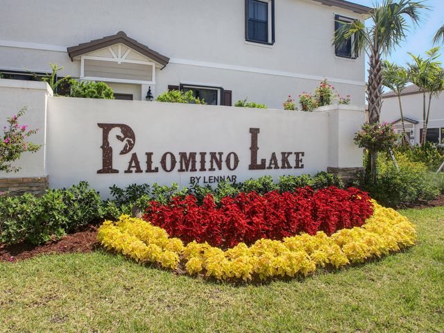 4733 Santa Cruz Way, Davie, FL 33314