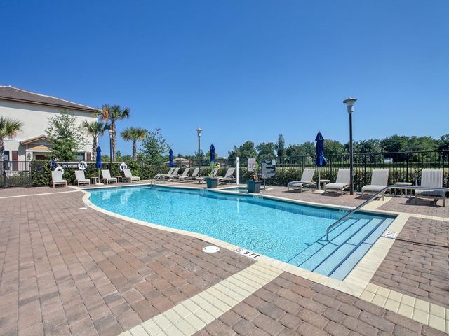 4733 Santa Cruz Way, Davie, FL 33314