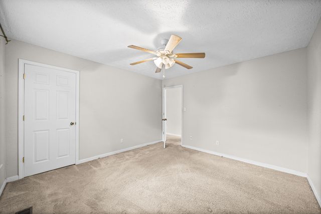 103 Hazelnut Ave, Camden, TN 38320