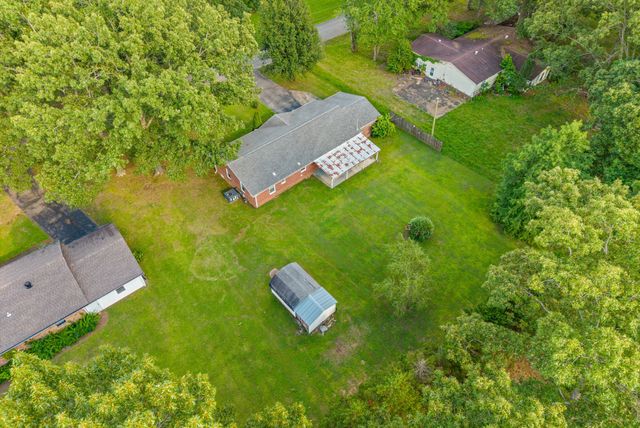 103 Hazelnut Ave, Camden, TN 38320