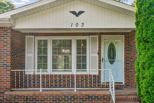 103 Hazelnut Ave, Camden, TN 38320
