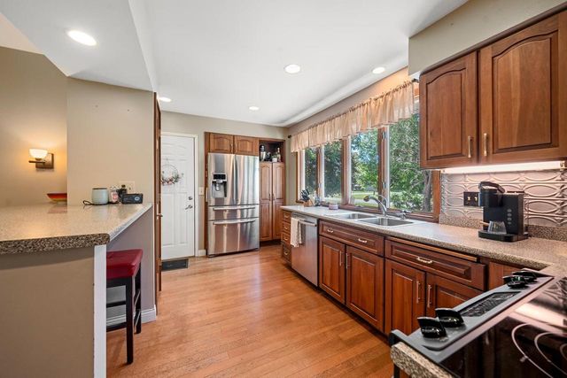 3112 SHELDON DRIVE, Oshkosh, WI 54904