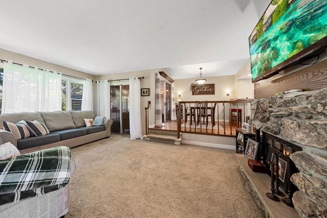 3112 SHELDON DRIVE, Oshkosh, WI 54904