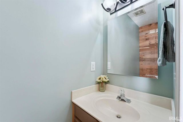 29299 Raintree Court, Elkhart, IN 46517