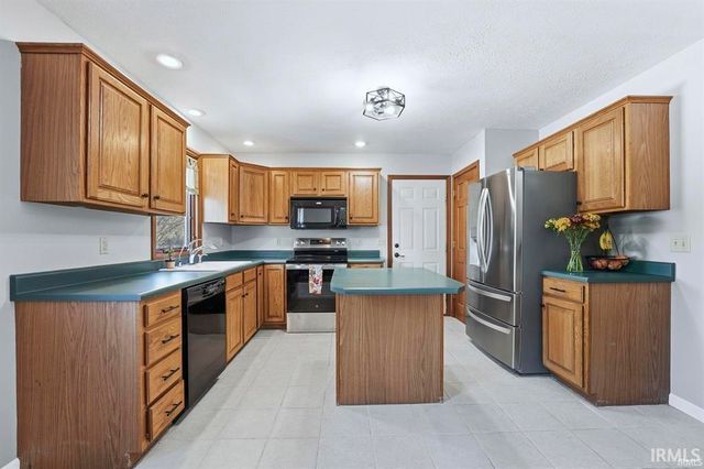 29299 Raintree Court, Elkhart, IN 46517