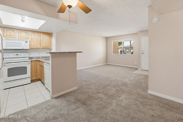 3601 W TIERRA BUENA Lane 145, Phoenix, AZ 85053