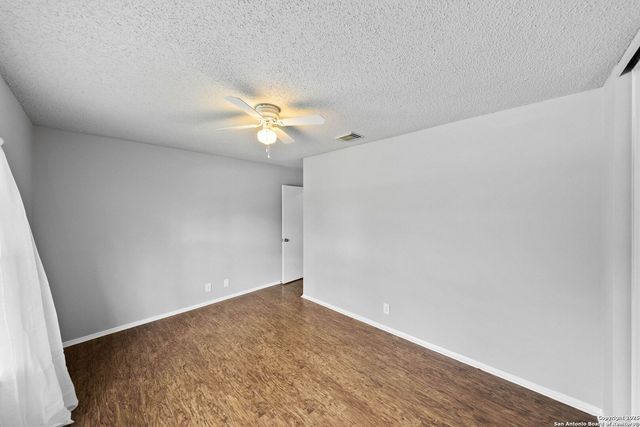 7651 Cascade Oak, San Antonio, TX 78249