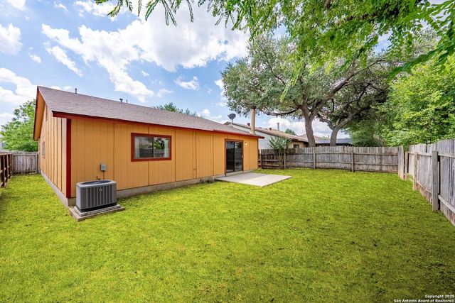 7651 Cascade Oak, San Antonio, TX 78249