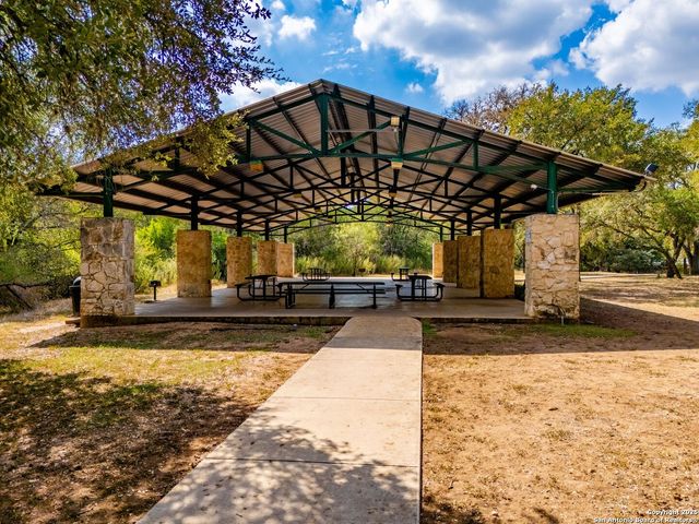 7651 Cascade Oak, San Antonio, TX 78249