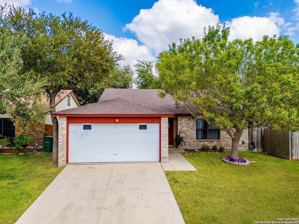 7651 Cascade Oak, San Antonio, TX 78249