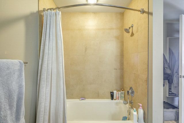 600 12th Ave S Apt 738, Nashville, TN 37203