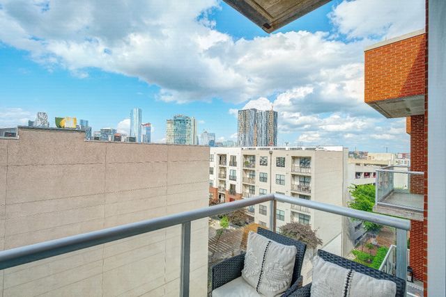 600 12th Ave S Apt 738, Nashville, TN 37203