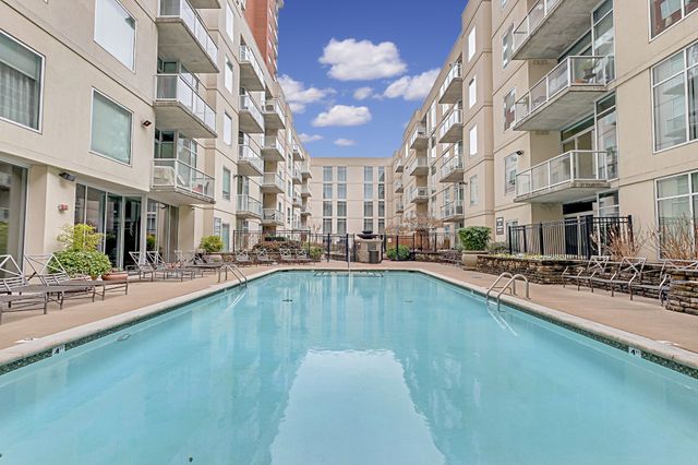 600 12th Ave S Apt 738, Nashville, TN 37203