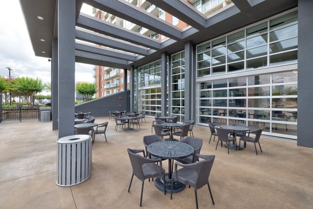 600 12th Ave S Apt 738, Nashville, TN 37203