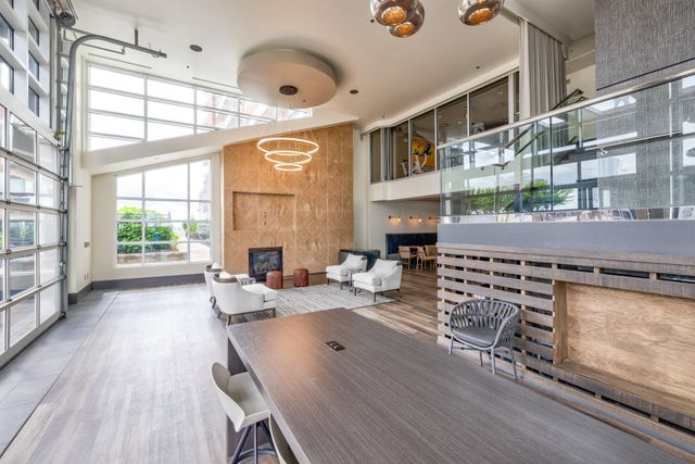600 12th Ave S Apt 738, Nashville, TN 37203