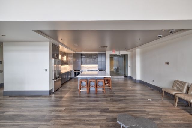 600 12th Ave S Apt 738, Nashville, TN 37203