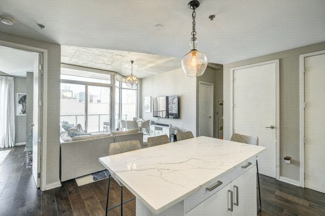 600 12th Ave S Apt 738, Nashville, TN 37203