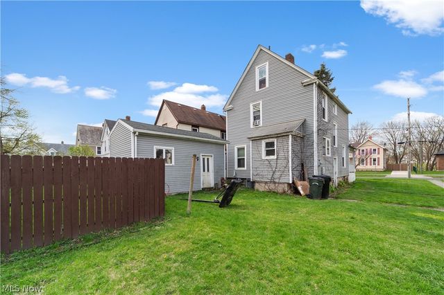 102 Water Street, Elyria, OH 44035