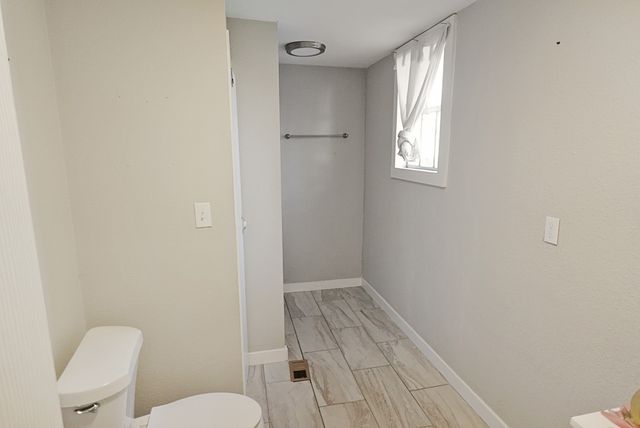 241 W Ross Avenue, De Leon, TX 76444
