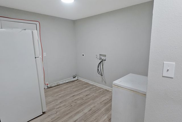241 W Ross Avenue, De Leon, TX 76444