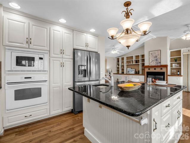 1594 Indian Cave Road, Hendersonville, NC 28739