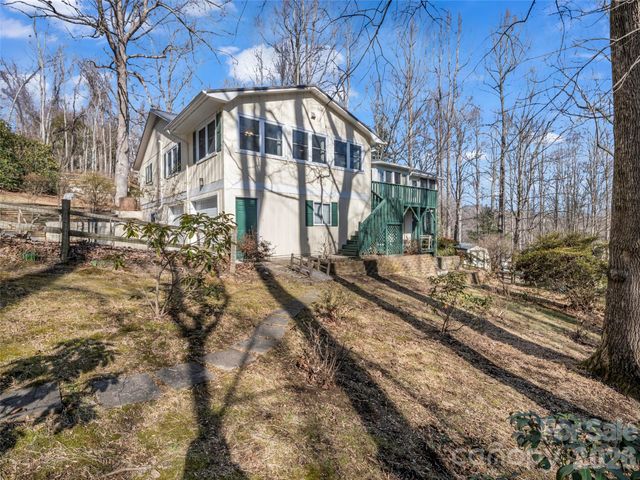 1594 Indian Cave Road, Hendersonville, NC 28739
