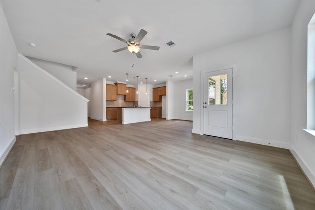 1003 Thor, New Caney, TX 77357