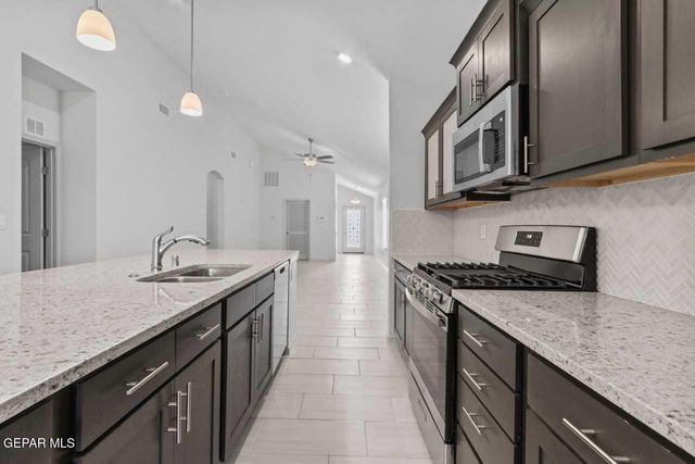 13973 Summer Wave Avenue, El Paso, TX 79928