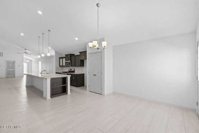 13973 Summer Wave Avenue, El Paso, TX 79928