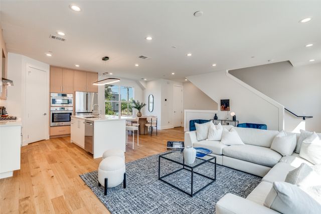 3940 Spring Valley Road 3, Farmers Branch, TX 75001
