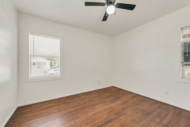 1836 Carver Avenue, Fort Worth, TX 76102