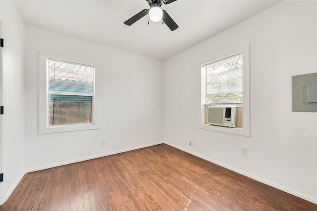 1836 Carver Avenue, Fort Worth, TX 76102