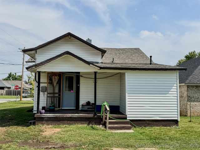 221 N Dorothy Avenue, Claremore, OK 74017