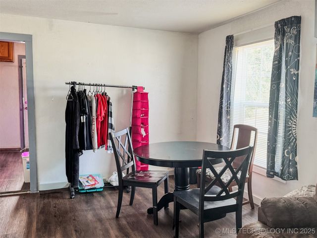 221 N Dorothy Avenue, Claremore, OK 74017