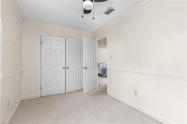 5229 Chipping LN, Virginia Beach, VA 23455