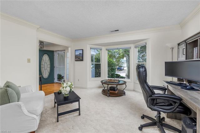 5229 Chipping LN, Virginia Beach, VA 23455
