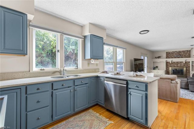5229 Chipping LN, Virginia Beach, VA 23455