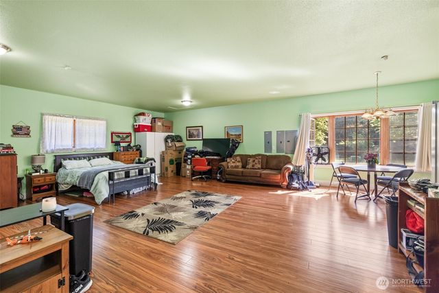 5611 S Doss Road, Port Angeles, WA 98362