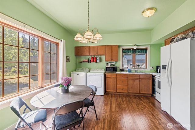 5611 S Doss Road, Port Angeles, WA 98362