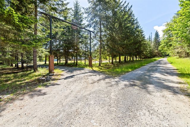 5611 S Doss Road, Port Angeles, WA 98362
