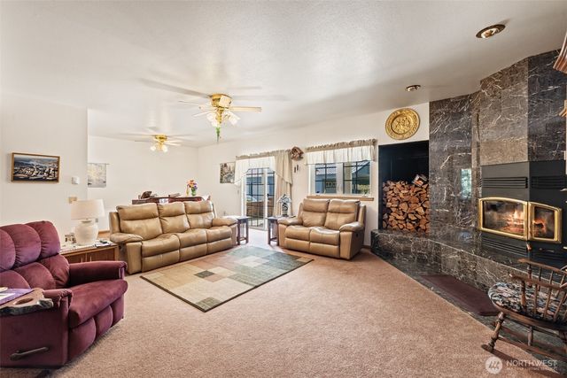 5611 S Doss Road, Port Angeles, WA 98362