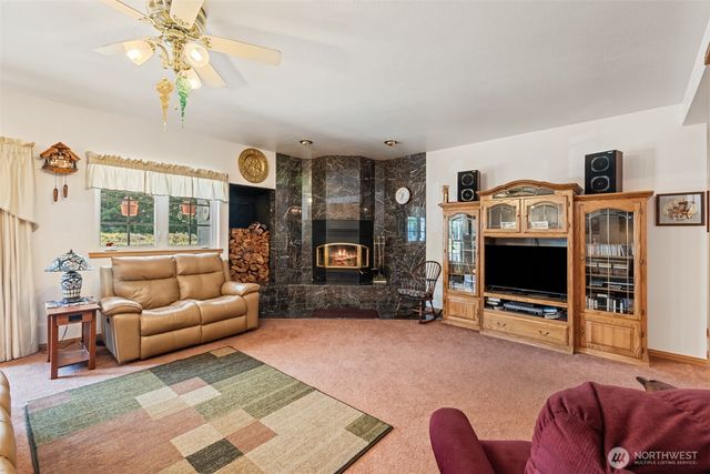 5611 S Doss Road, Port Angeles, WA 98362