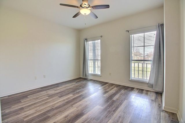 32495 Magnolia Ct, Denham Springs, LA 70706