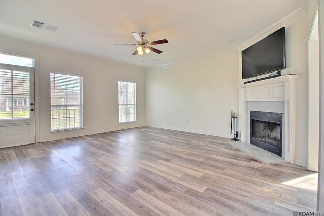 32495 Magnolia Ct, Denham Springs, LA 70706